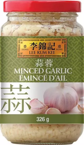 Minced garlic / Ail émincé 326g LEE KUM KEE